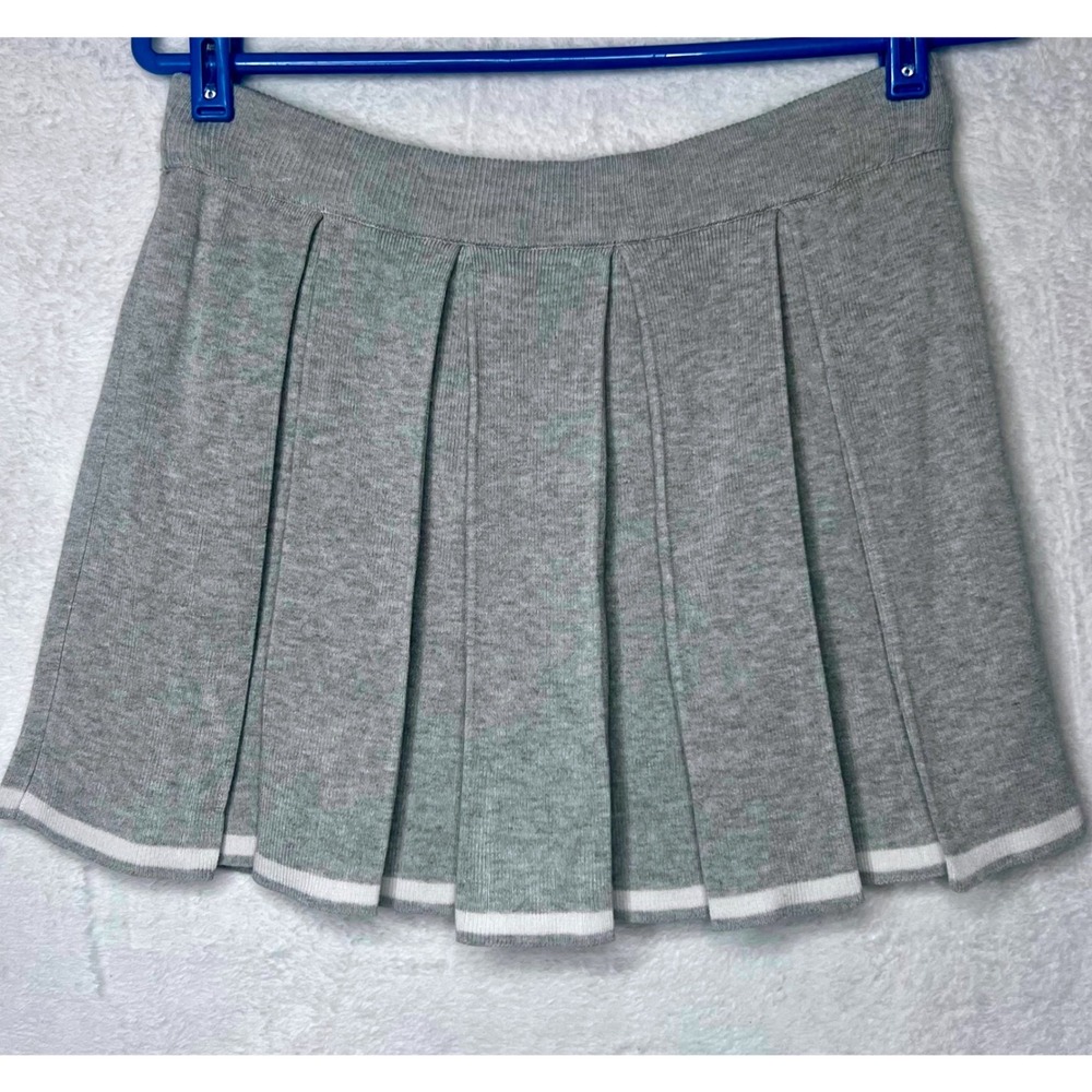 Daisy Gray Knit Pleated Mini Skirt XL Preppy Athletic Striped Hem Skort Viscose